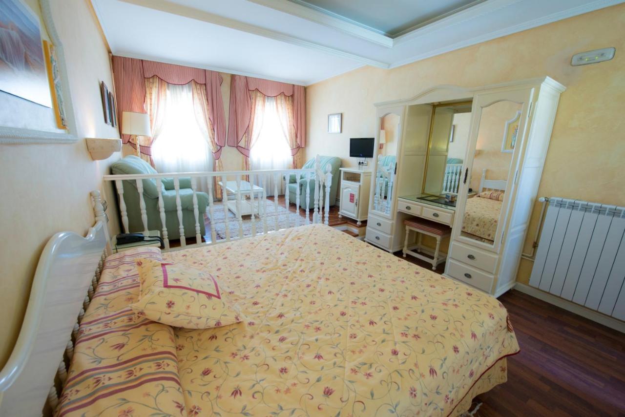 Los Arcos Dosbarrios Ngoại thất bức ảnh